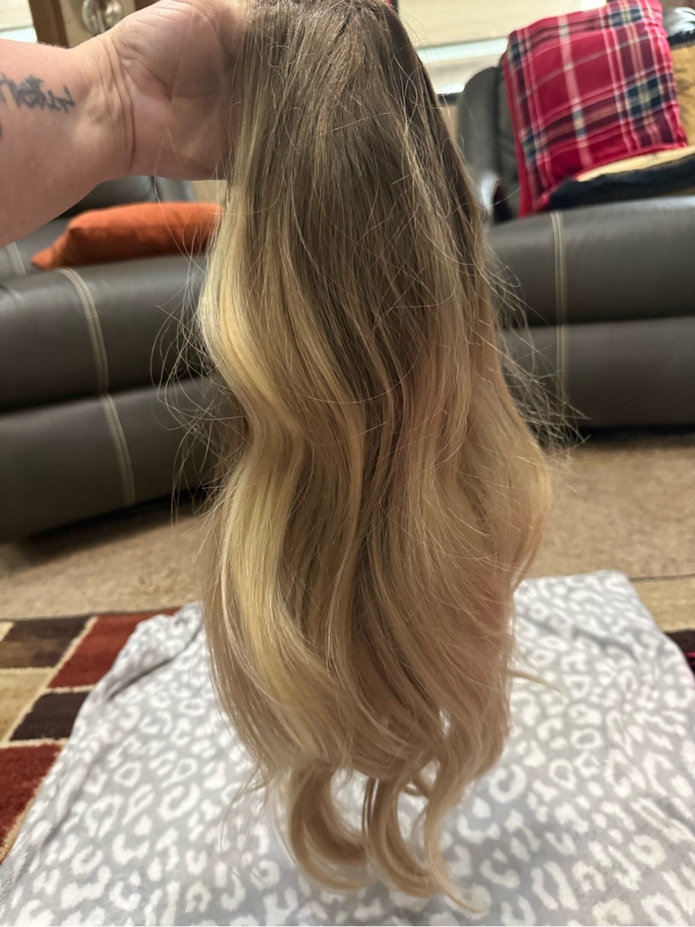 Chelsey Smith Crown- NWTL- Blonde Ombre- petite